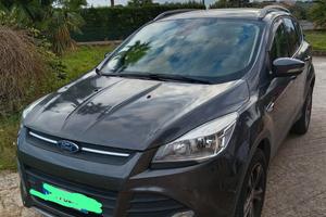 FORD KUGA AUTOMATICA 2015 – 2.0 TDCi 