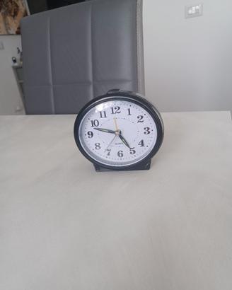 orologio da comodino
