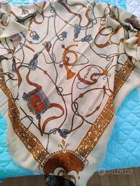 Maxi foulard cm. 140 x 140