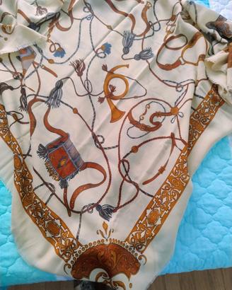 Maxi foulard cm. 140 x 140