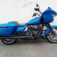 Harley-Davidson Road Glide Black Finish