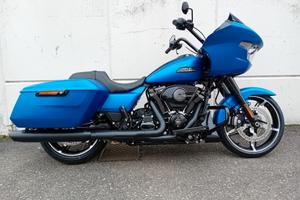 Harley-Davidson Road Glide Black Finish
