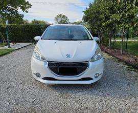 PEUGEOT 208 1.2 Active 5p 82cv Neopatentati