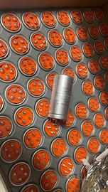 Stock n.150 pz Siemens condensatori elettrolitici