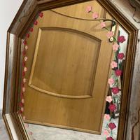 Specchio con fiori dipinto a mano