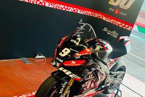 Aprilia RSV4 Factory