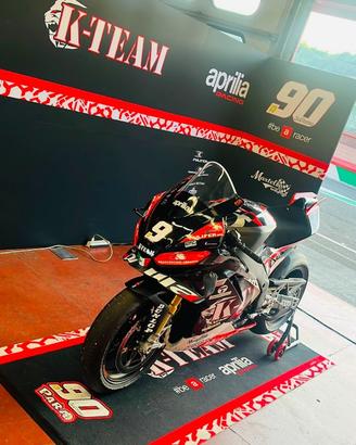 Aprilia RSV4 Factory
