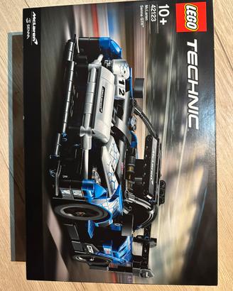 Lego Technic McLaren Senna GTR