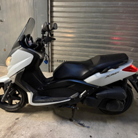Yamaha X Max 250 cc