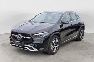 Mercedes-Benz GLA 180 Progressive Advanced Pl...