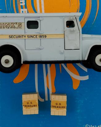 Dinky Toys Furgone no Politoys Mebetoys Corgi 