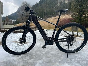 Ktm macina team Glorious 2022 front Mtb elettrica