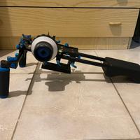 Kit spallaccio più Follow Focus per mirrorless