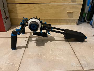 Kit spallaccio più Follow Focus per mirrorless