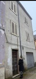 Casa con garage a nule