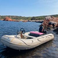 Gommone 3,5m 8cv - a Loceri (Nu) fino al 27 agosto