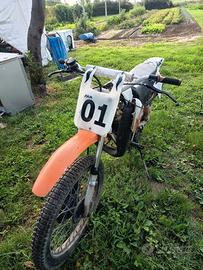 moto cross con motore cagiva