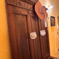 Appendiabiti in legno