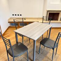 Tavolo estensibile + 4 sedie