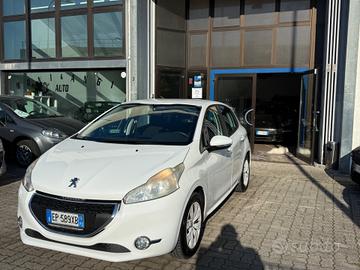 Peugeot 208 1.4 HDi 68 CV 5 porte Active