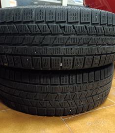 2 gomme invernali 215/70 R16