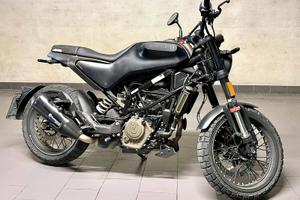 Husqvarna svartpilen 125 2023