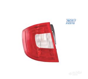 FANALE SINISTRO SKODA SUPERB COMBI 08-13