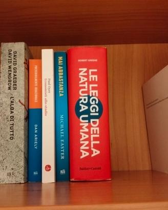 Libri vari economia storia scienze sociali