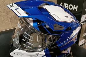 Casco Airoh commander 2