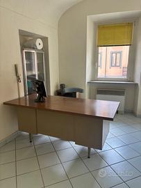 Ufficio/studio con affaccio su via Torino