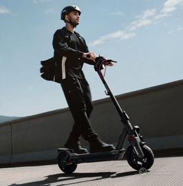 Monopattino Nineboot Max G30 65Km Autonomia