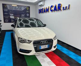 Audi A3 1.6 TDI 110Cv Diesel