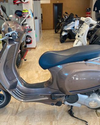 Piaggio Vespa 125 Primavera
