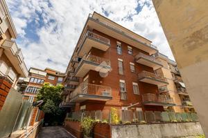 3 LOCALI A ROMA