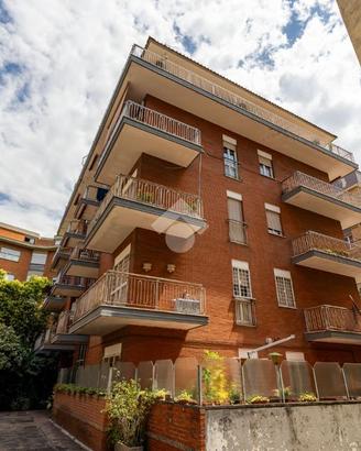 3 LOCALI A ROMA