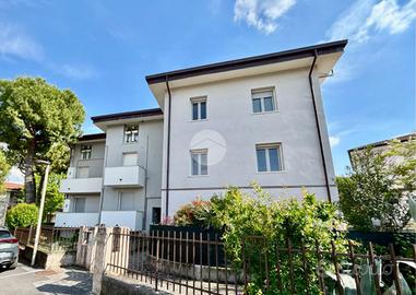 3 LOCALI A DESENZANO DEL GARDA