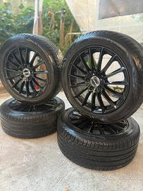 Cerchi in lega MAK da 17 neri con 4 gomme 90%
