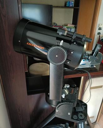telescopio Celestron 8