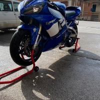 Yamaha R1 a carburatori 2002