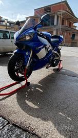Yamaha R1 a carburatori 2002