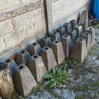 plinti in cemento per pali recinzioni 