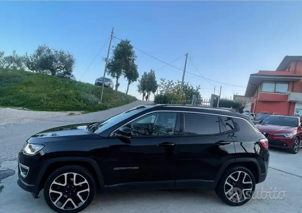 Jeep compass limited total black