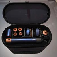 Dyson airwrap completo di spazzole coni e phon