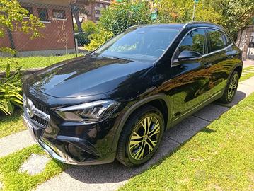 Mercedes-benz GLA 200 d #GM