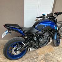 YAMAHA MT-07