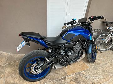 YAMAHA MT-07