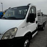 Iveco Daily 35-10 ribaltabile con gruj
