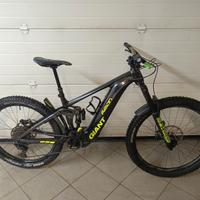 Giant Reign E+ 2 625Wh Tagli M NON SPEDISCO 