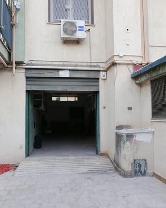 Privato vende box