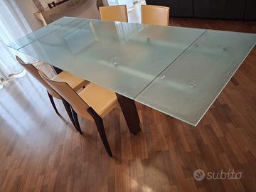 tavolo in vetro